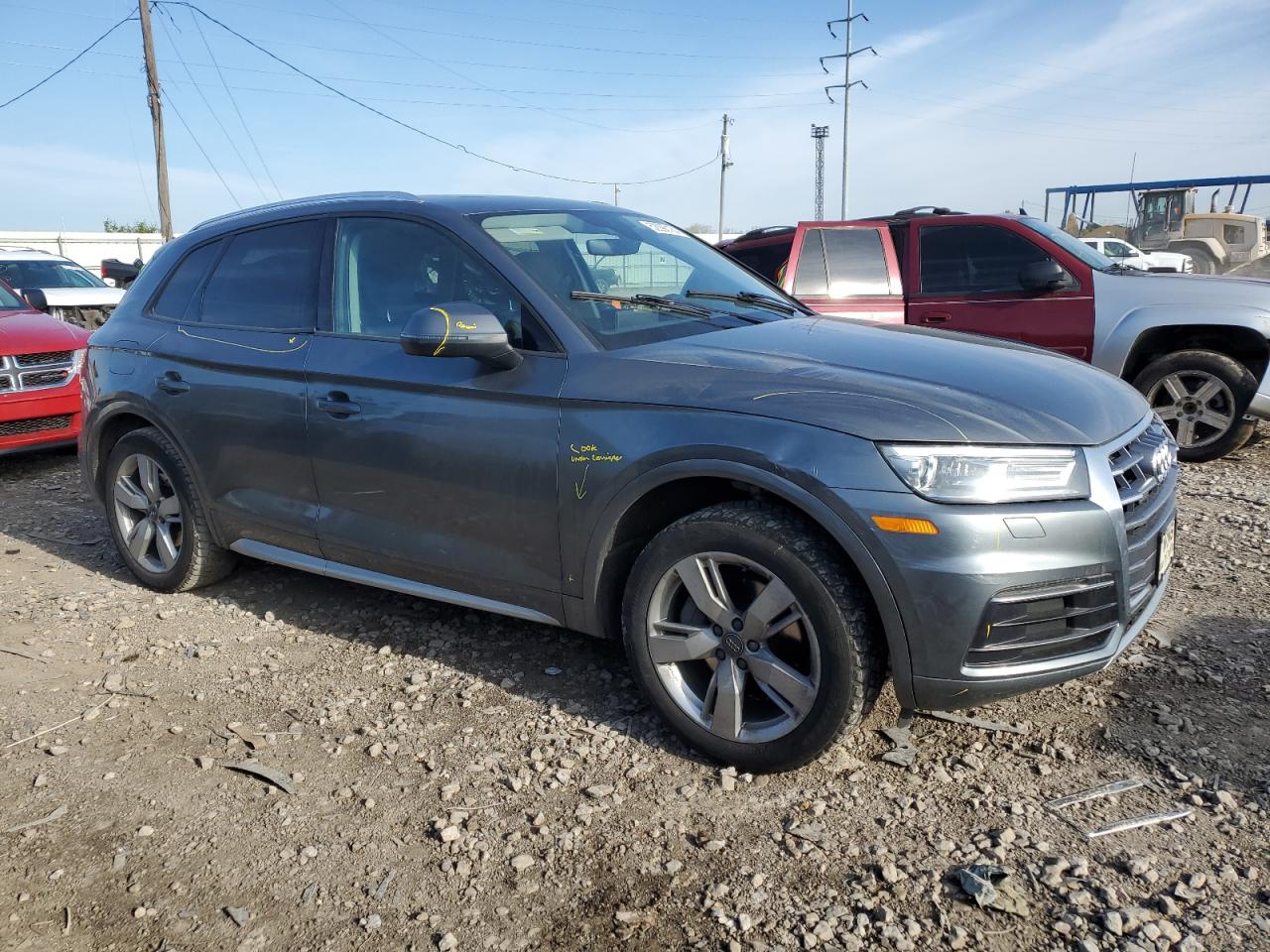 WA1ANAFY7J2016608  audi q5 2017 IMG 3