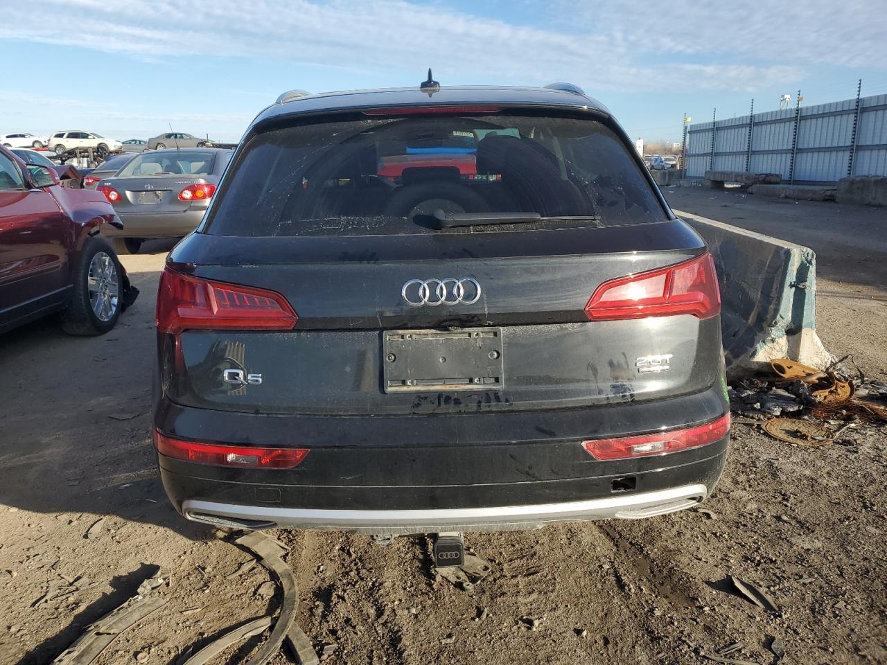 WA1ANAFY8J2033630  audi q5 2017 IMG 5