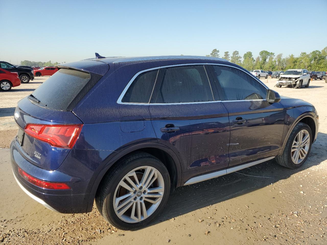 WA1BNAFY2J2004743  audi q5 2018 IMG 2