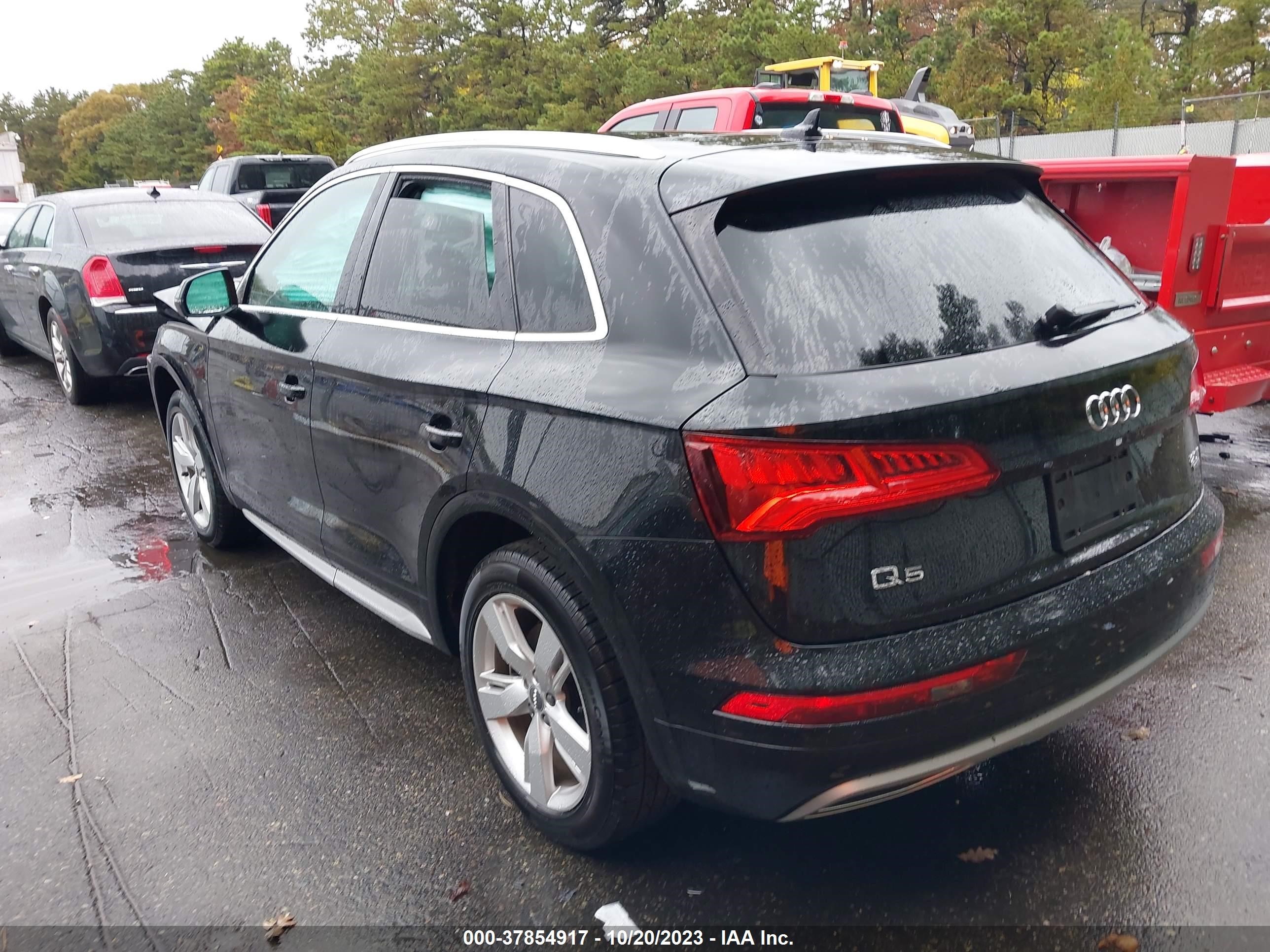 WA1BNAFY3J2004444  audi q5 2018 IMG 2