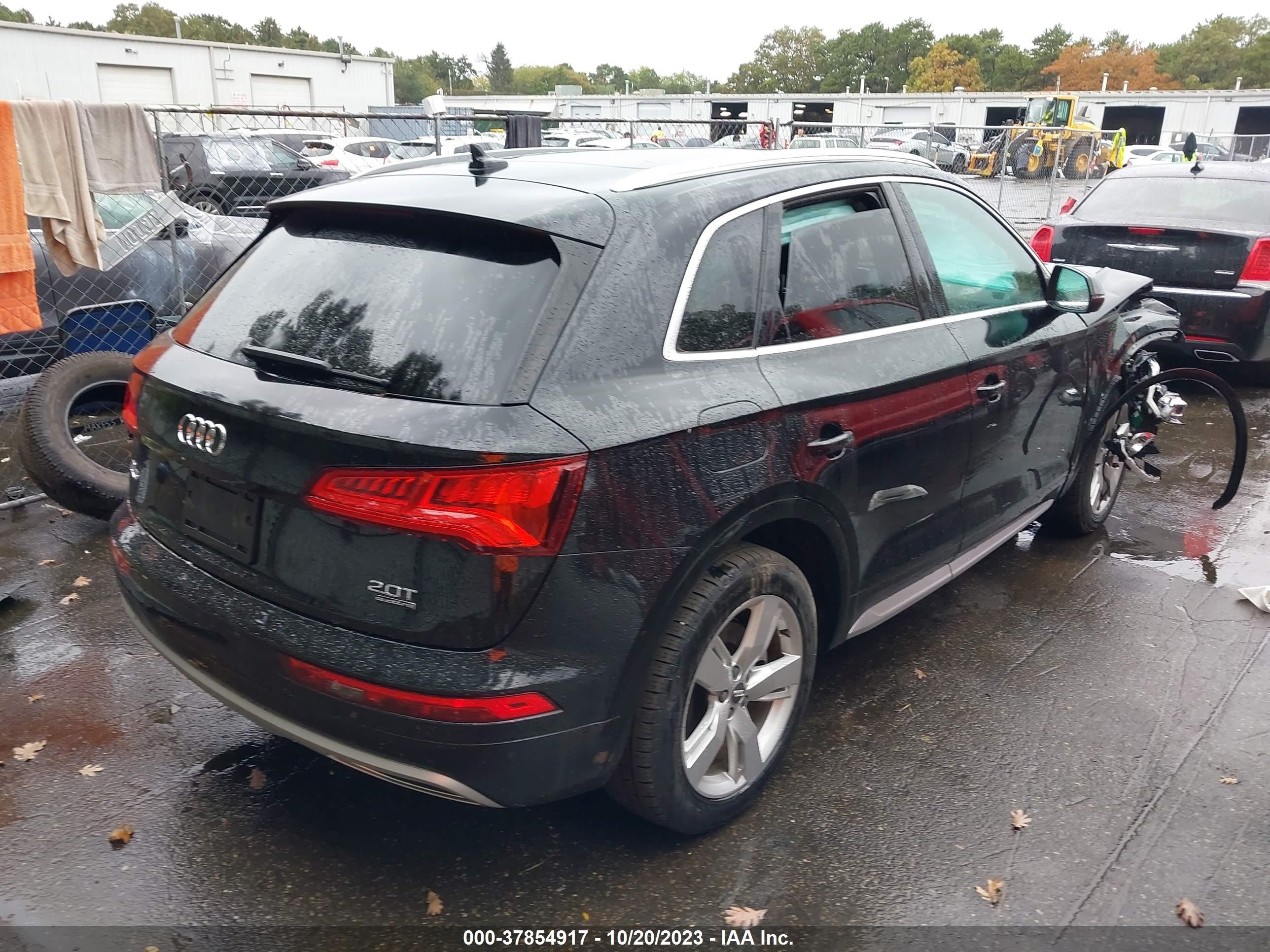 WA1BNAFY3J2004444  audi q5 2018 IMG 3