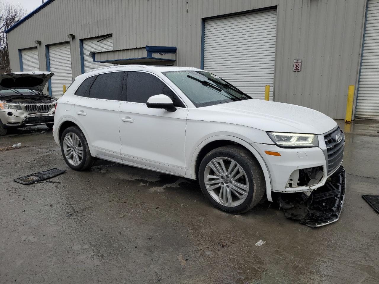 WA1BNAFY7J2107320  audi q5 2018 IMG 3