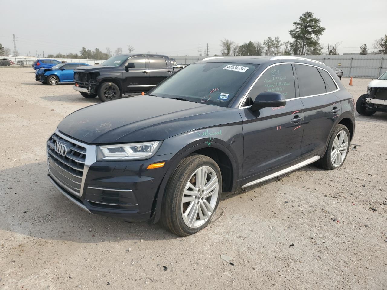 WA1BNAFY9J2018722  audi q5 2017 IMG 0