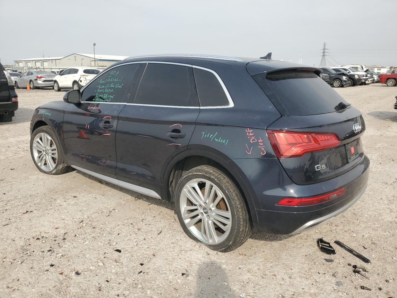 WA1BNAFY9J2018722  audi q5 2017 IMG 1