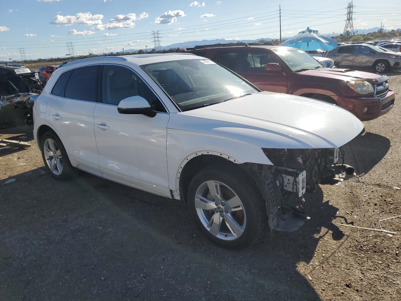 WA1BNBFY4J2067168  audi q5 2018 IMG 3