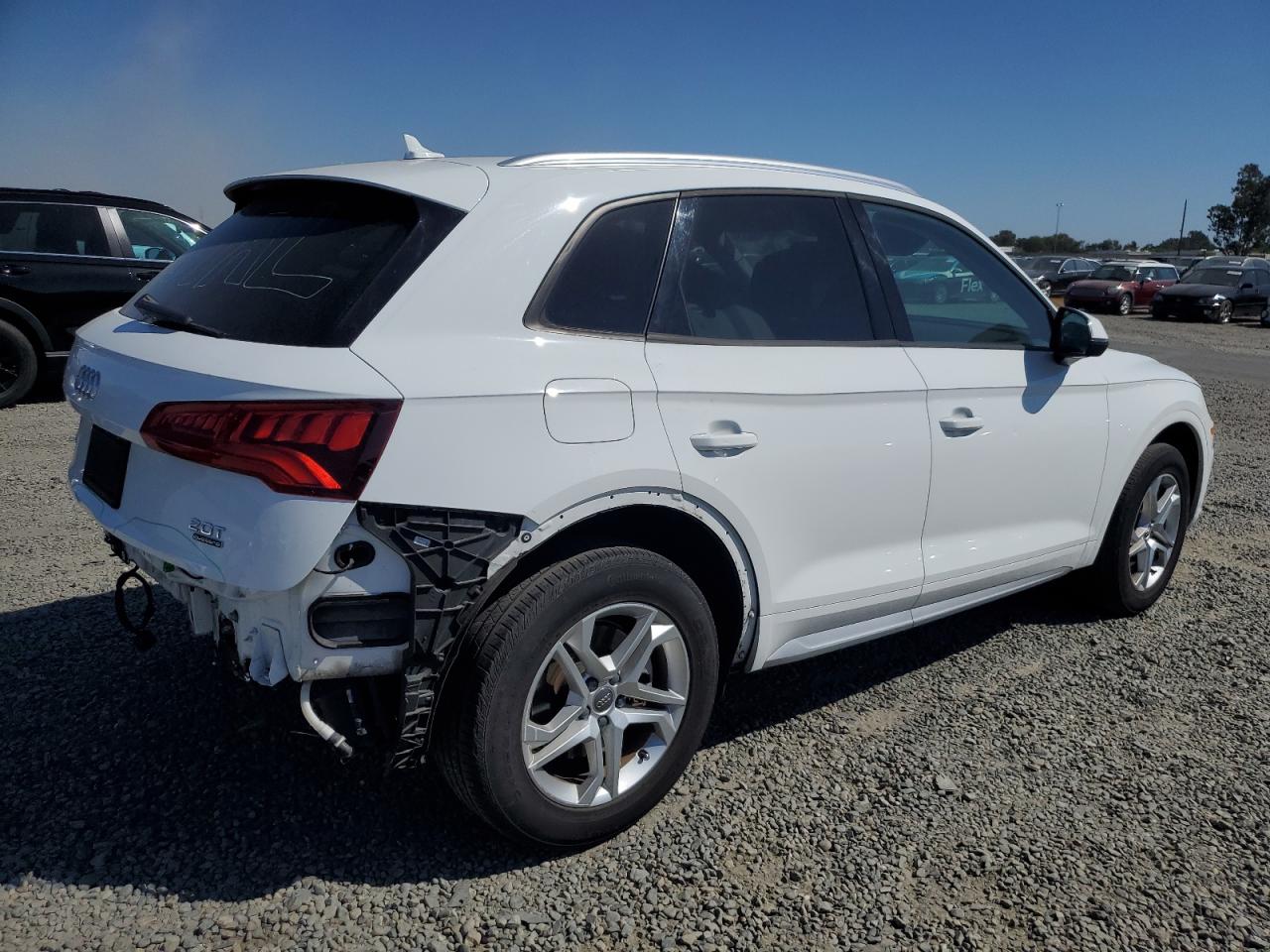 WA1ANAFY5J2171013  audi q5 2018 IMG 2