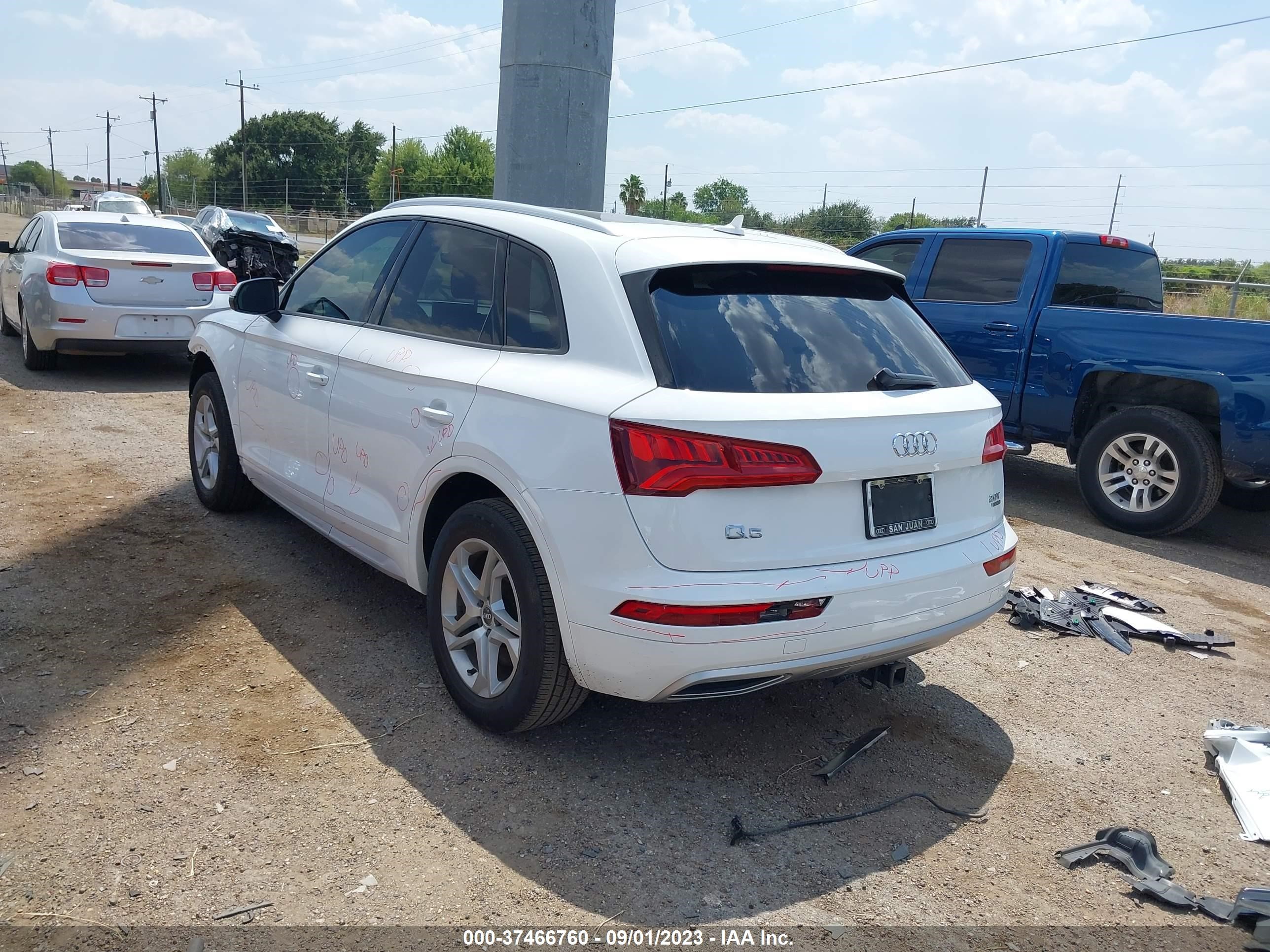 WA1ANAFY7J2213505  audi q5 2018 IMG 2