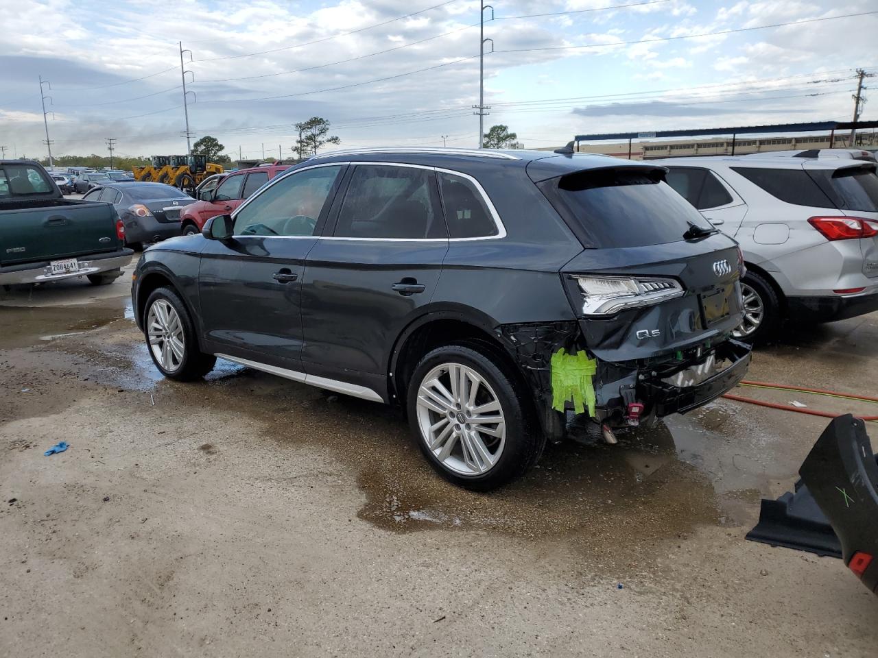 WA1BNAFY2K2035010  audi q5 2018 IMG 1