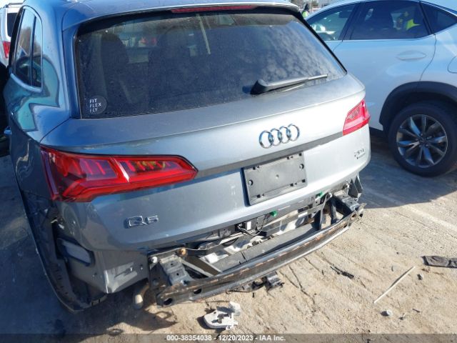 WA1BNAFY6J2072043  audi q5 2018 IMG 5