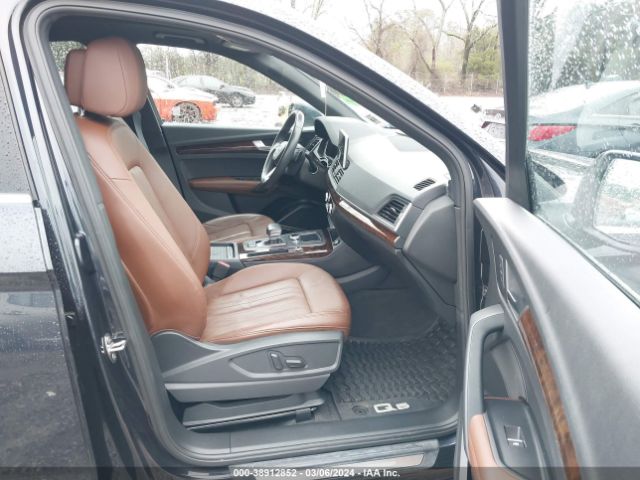 WA1BNAFY7K2031535  audi q5 2019 IMG 4