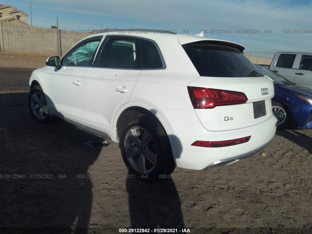 WA1BNAFY9J2214112  audi q5 2018 IMG 2