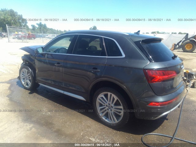 WA1CNBFY0J2118900  audi q5 2018 IMG 2