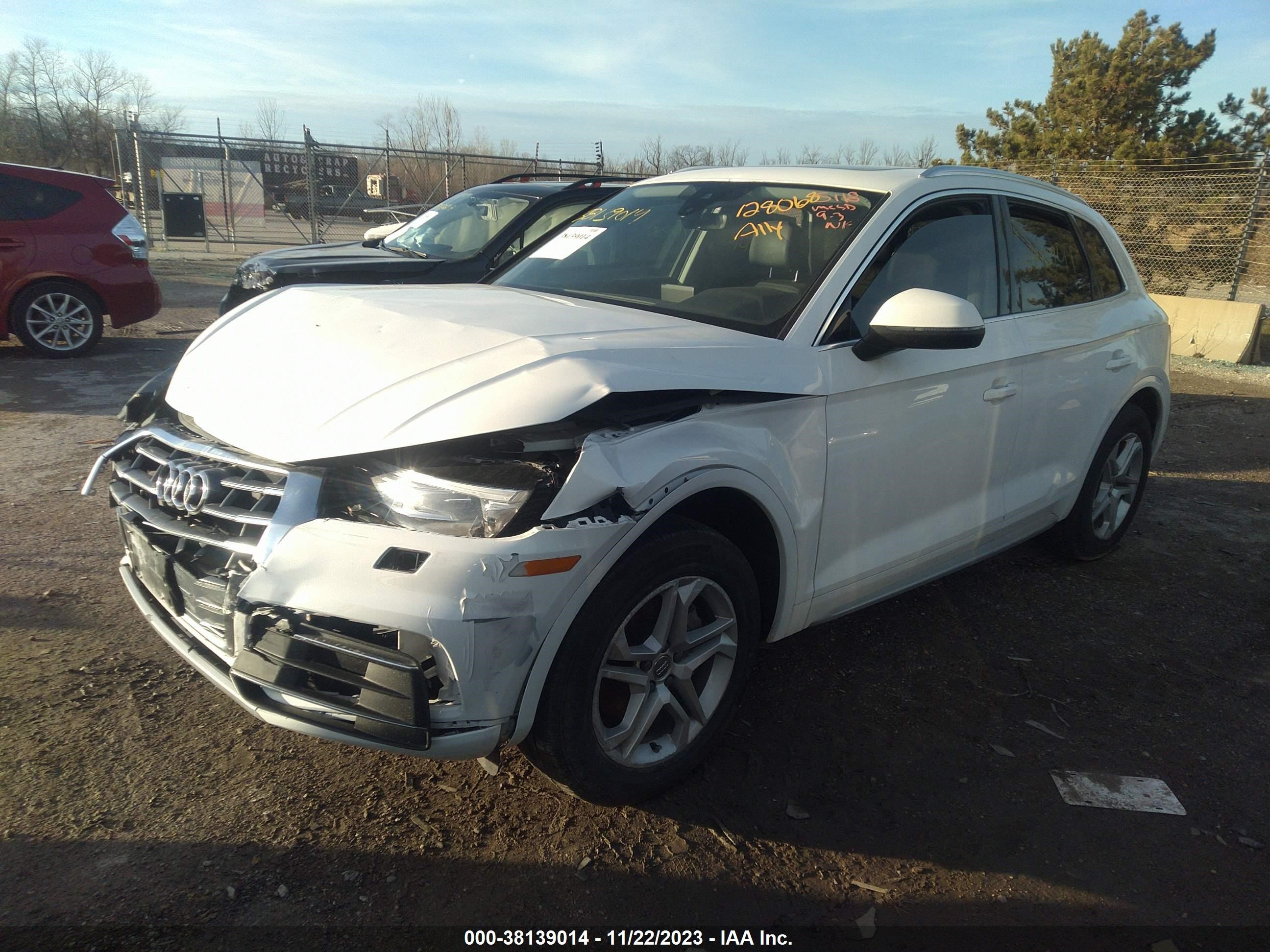 WA1ANAFY0K2128068  audi q5 2019 IMG 1