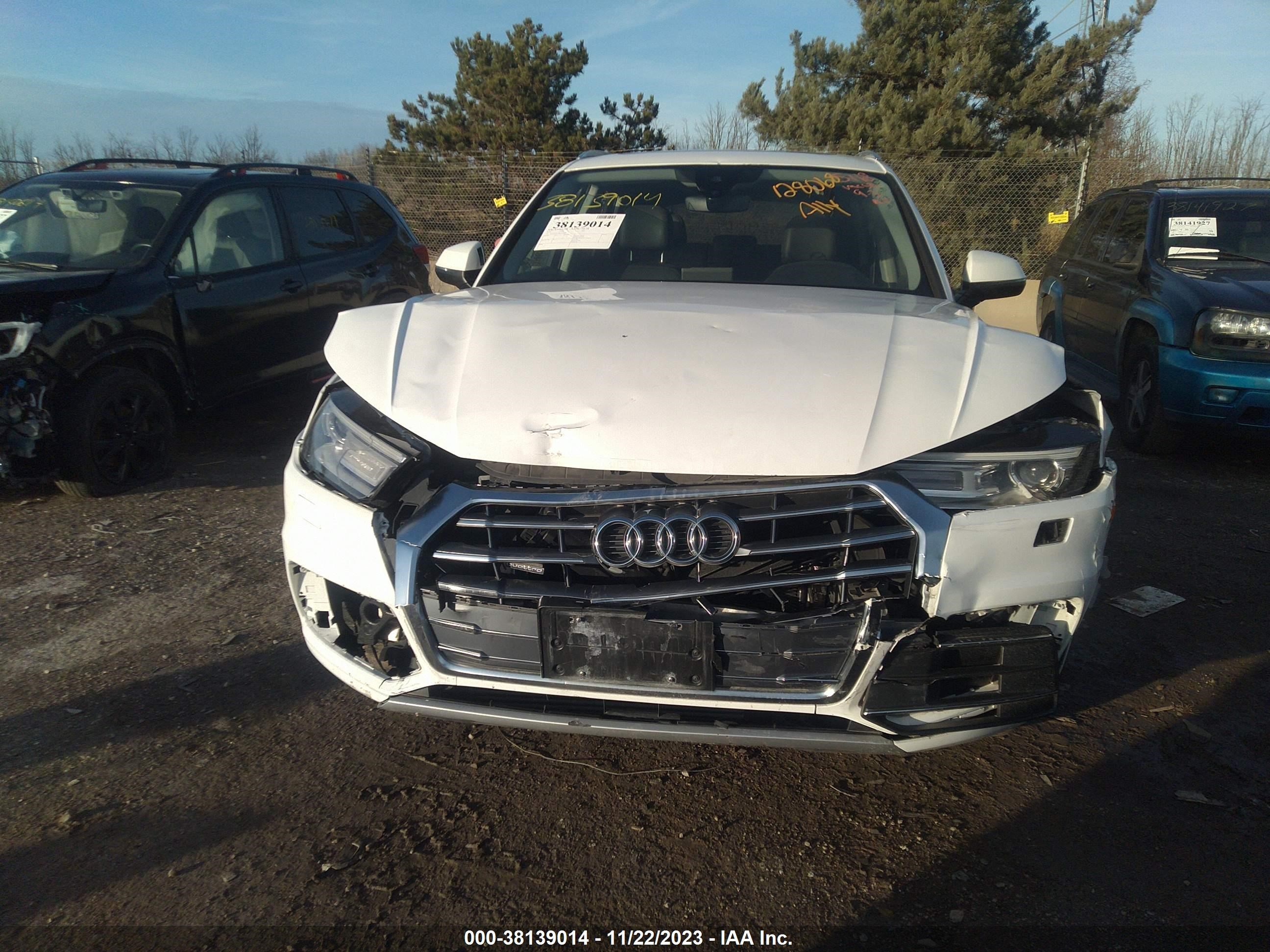 WA1ANAFY0K2128068  audi q5 2019 IMG 5