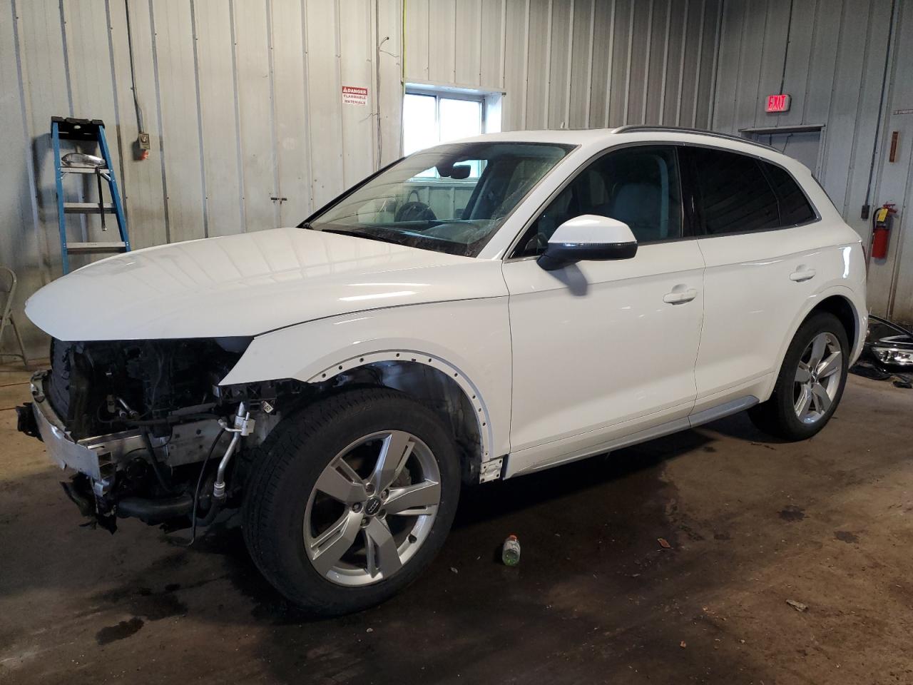 WA1ANAFY3K2116836  audi q5 2019 IMG 0