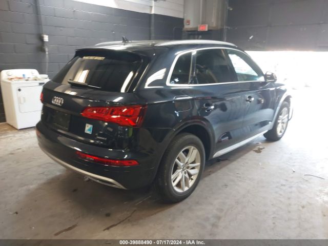 WA1ANAFY7L2046842  audi q5 2019 IMG 3