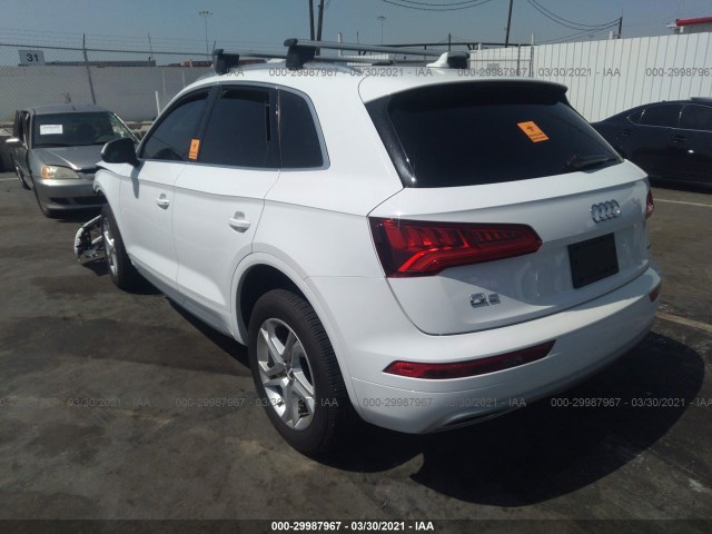 WA1ANAFY8K2063213  audi q5 2019 IMG 2