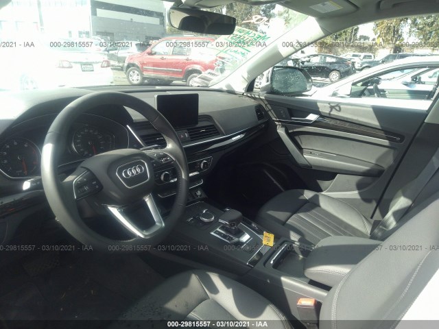 WA1ANAFYXK2139160  audi q5 2019 IMG 5