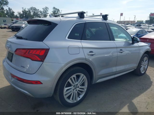 WA1BNAFY3K2044461  audi q5 2019 IMG 3