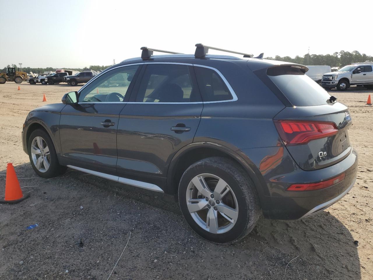 WA1BNAFY3K2106554  audi q5 2019 IMG 1