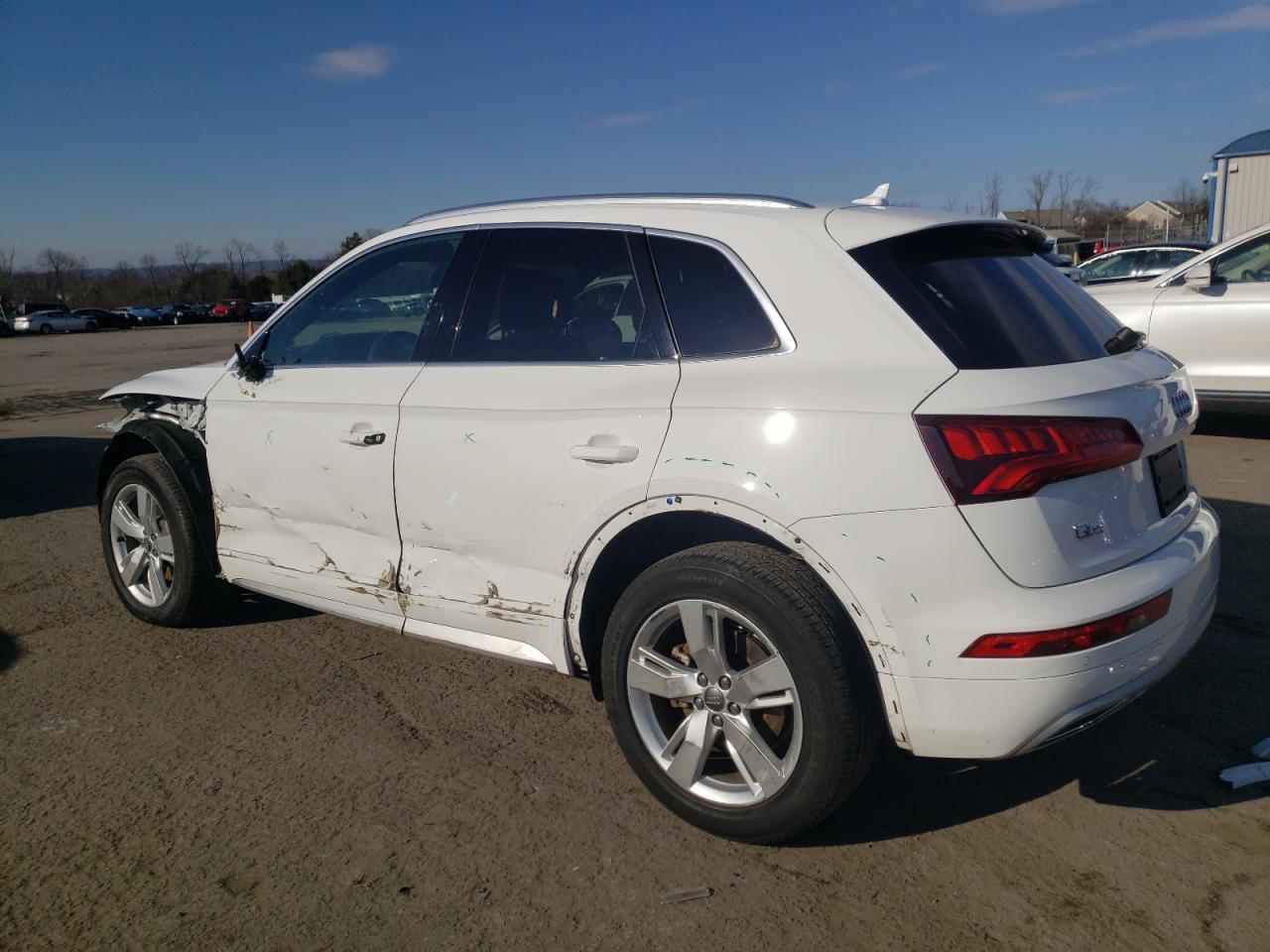 WA1BNAFY7K2144983  audi q5 2019 IMG 1