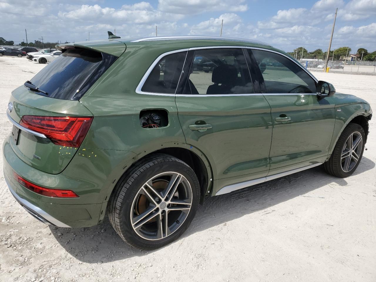 WA1E2AFY1M2000953  audi q5 2020 IMG 2