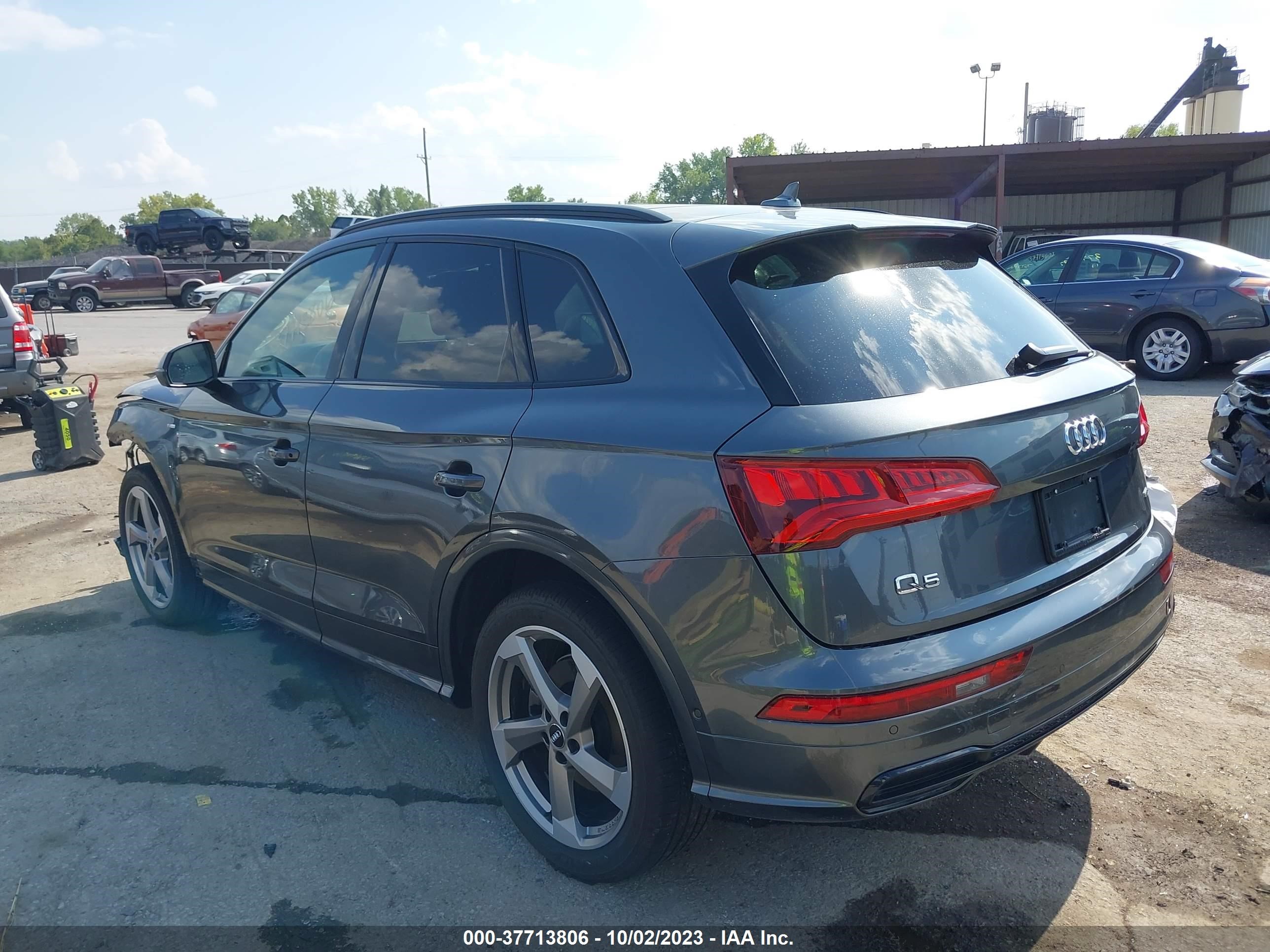 WA1FNAFY8L2097899  audi q5 2020 IMG 2