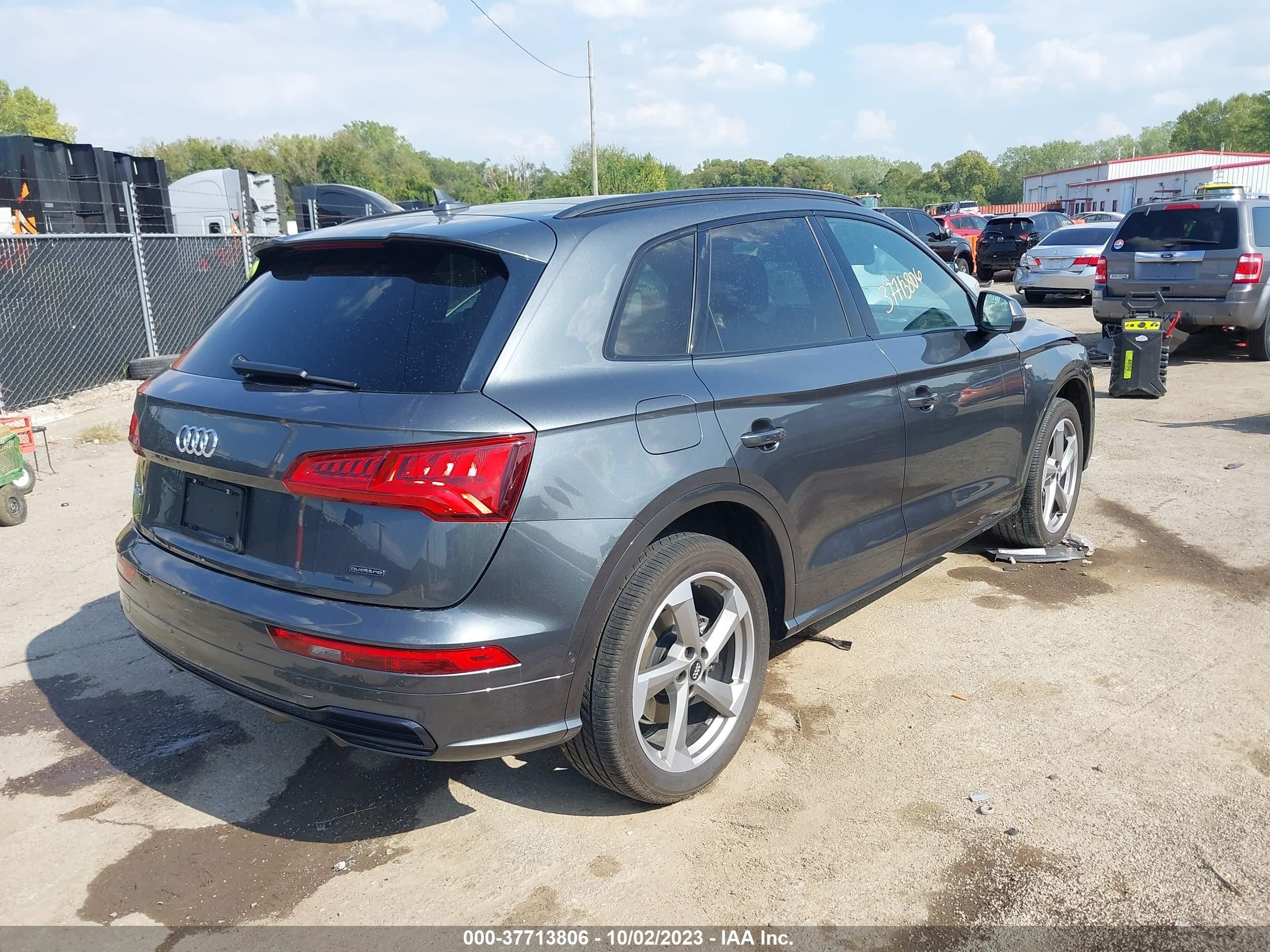 WA1FNAFY8L2097899  audi q5 2020 IMG 3