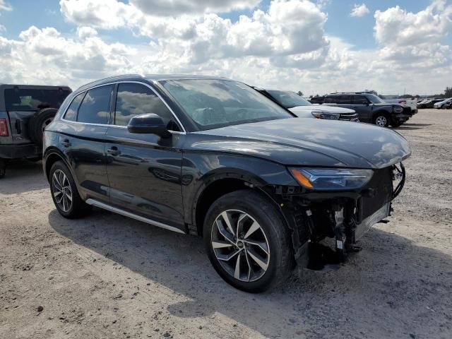 WA1AAAFY5M2081084  audi q5 2021 IMG 3