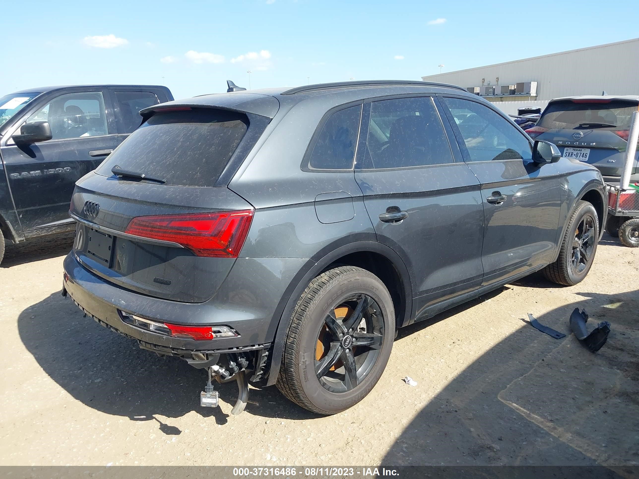 WA1AAAFY6M2058963  audi q5 2021 IMG 3