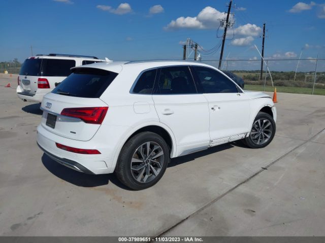 WA1BAAFY7M2069328  audi q5 2021 IMG 3