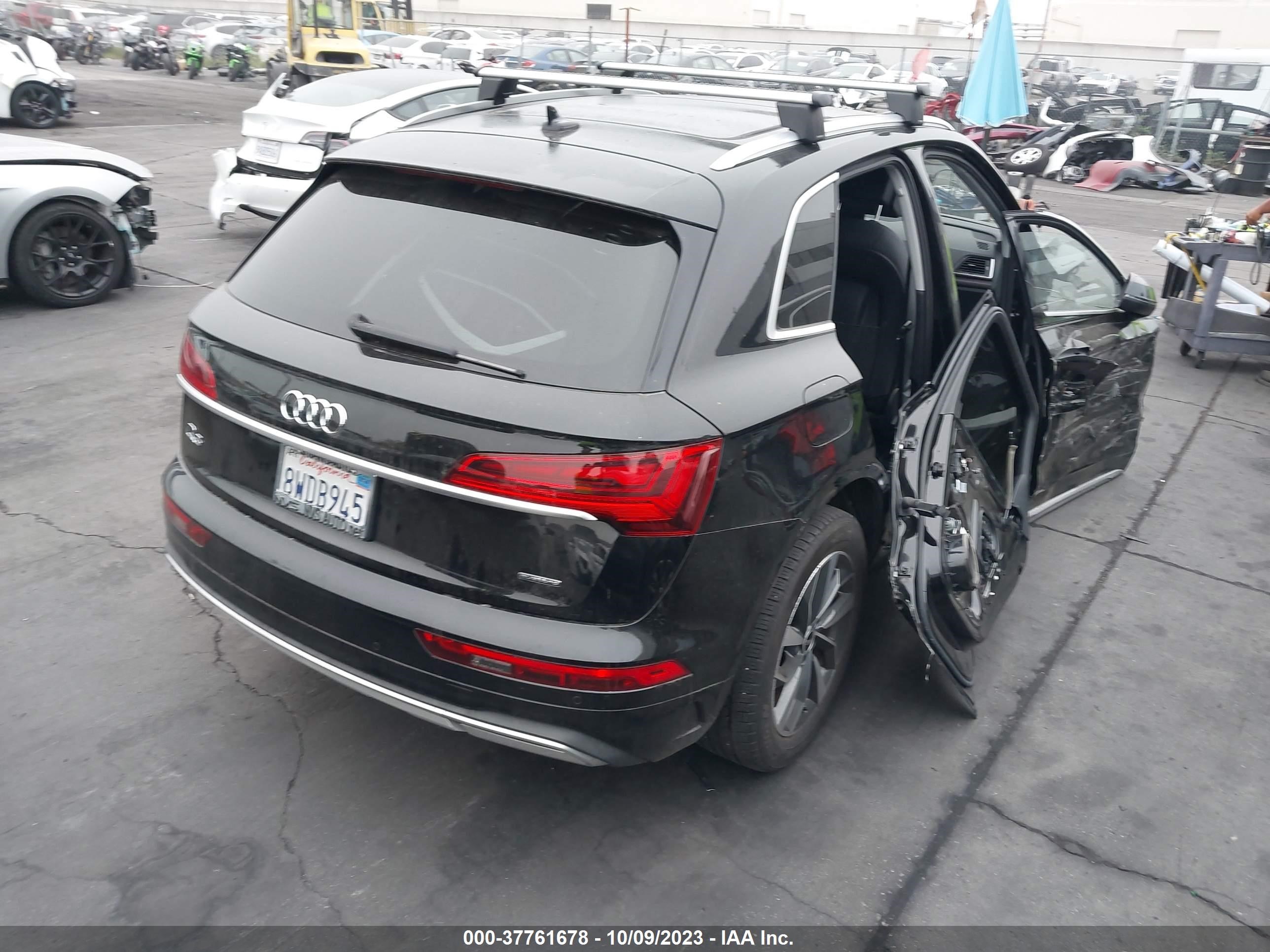 WA1BAAFY8M2070519  audi q5 2021 IMG 3