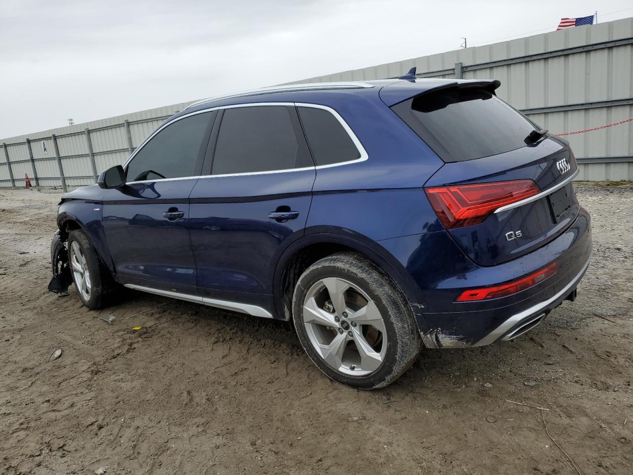 WA1FAAFY2N2053279  audi q5 2022 IMG 1