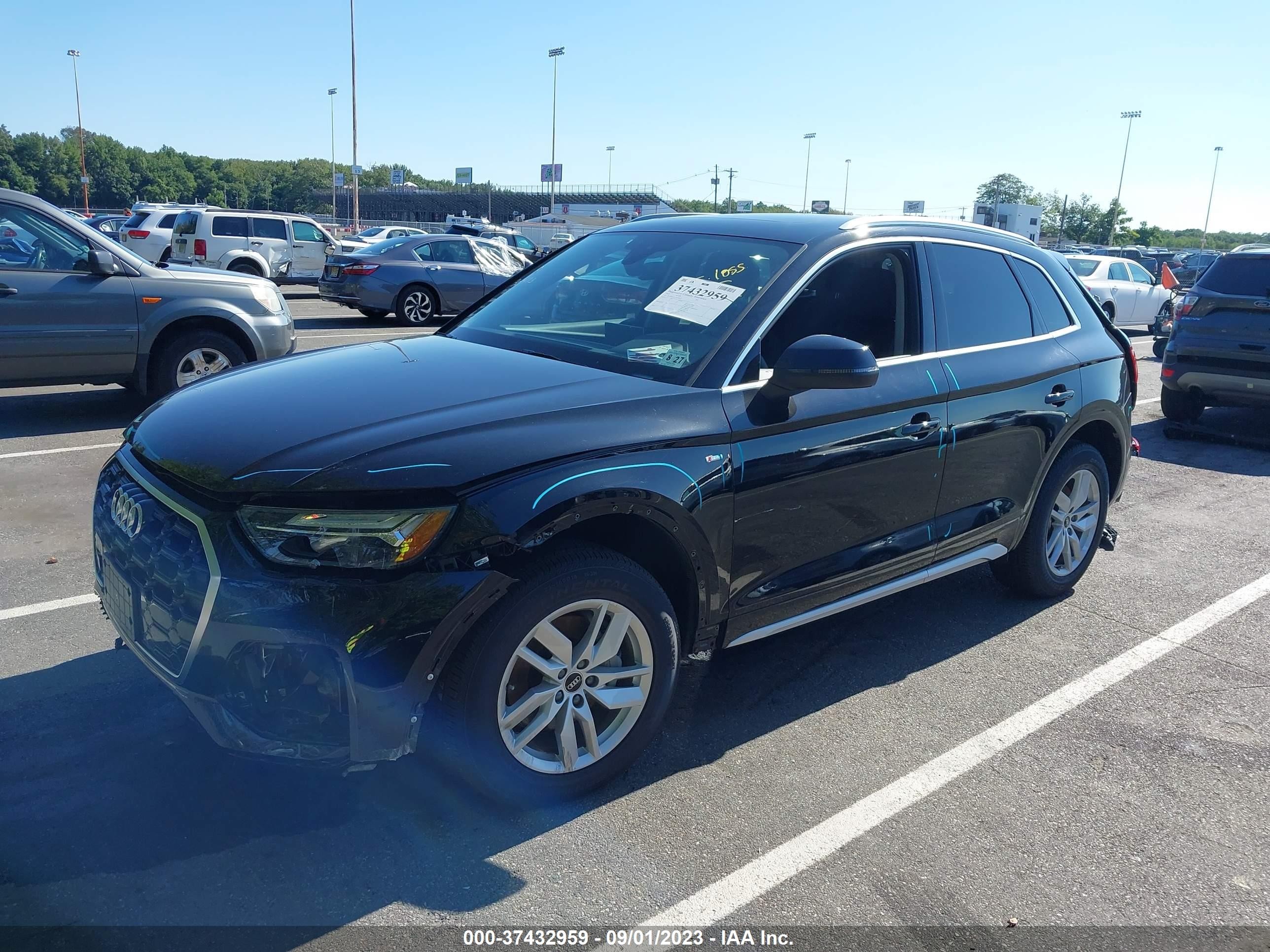 WA1GAAFY1N2106977  audi q5 2022 IMG 1