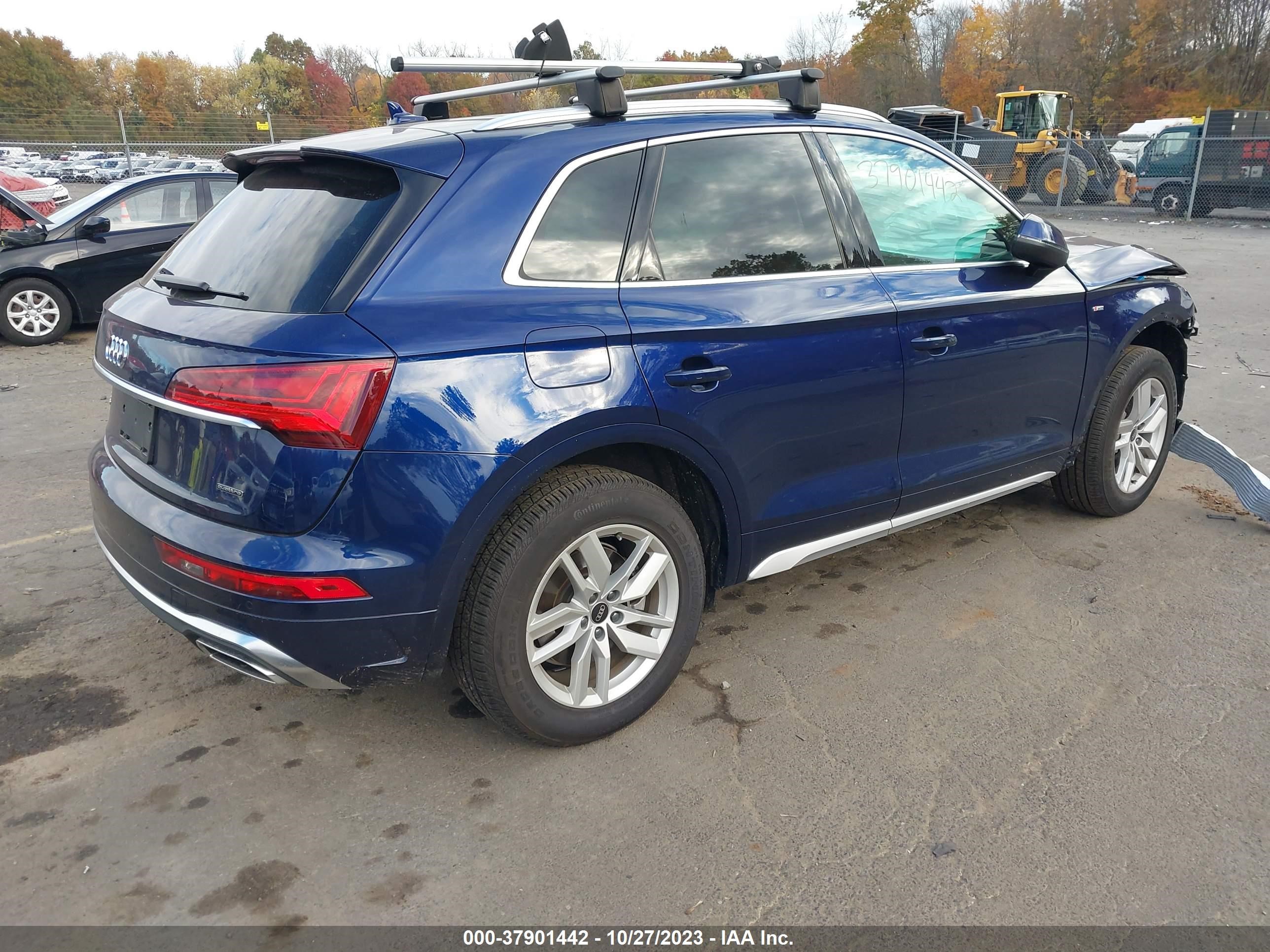 WA1GAAFY3N2104857  audi q5 2022 IMG 3