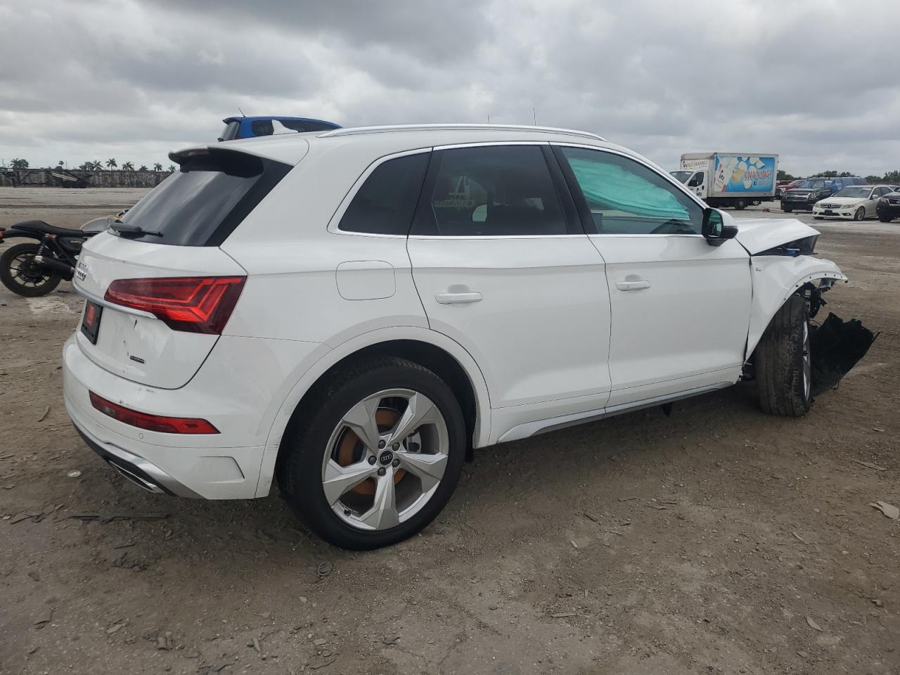 WA1EAAFY8P2188121  audi q5 2023 IMG 2