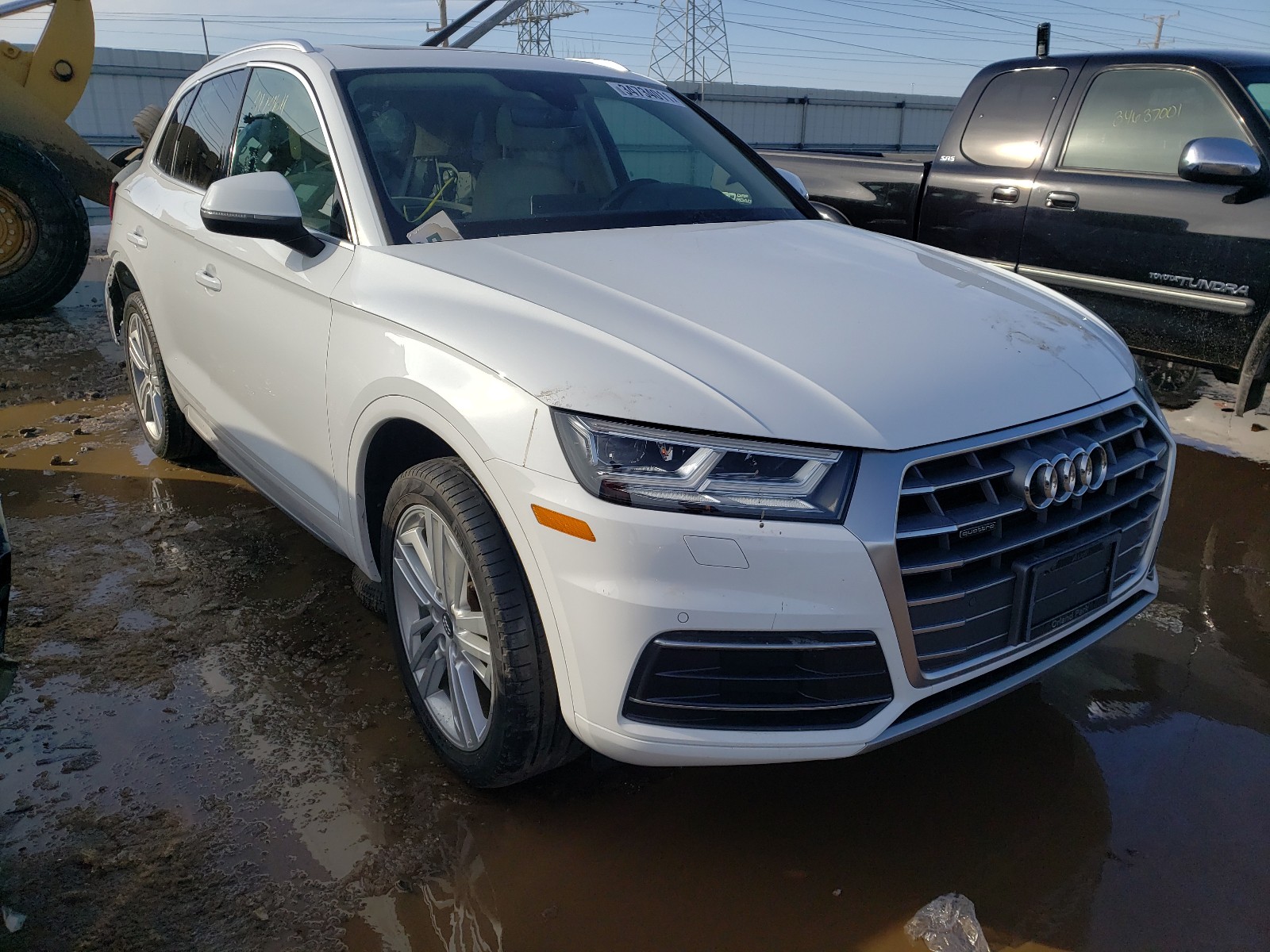 WA1BNAFY2J2012082  audi q5 premium 2018 IMG 0