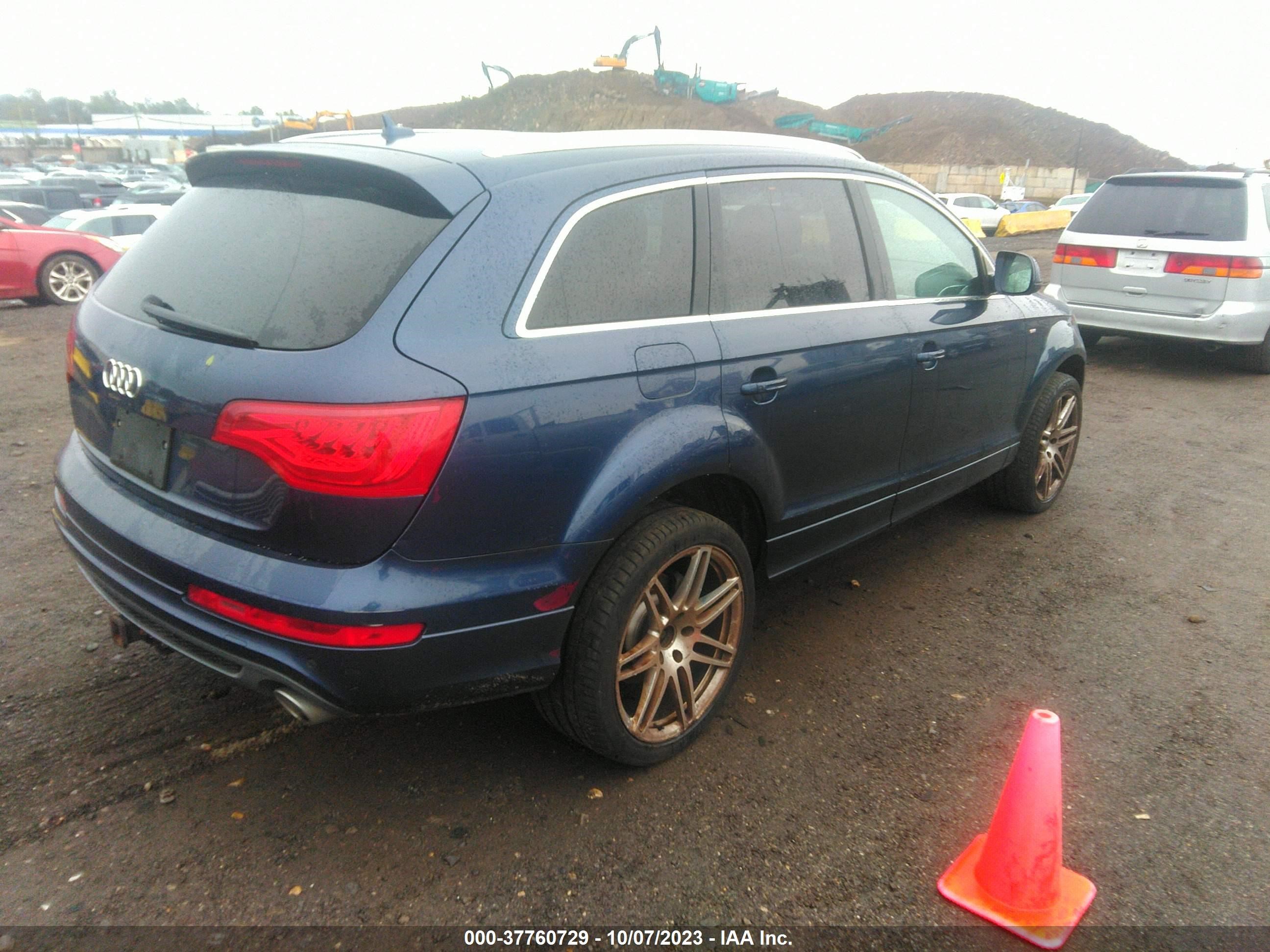 WA1WMAFE3BD002600  audi q7 2011 IMG 3