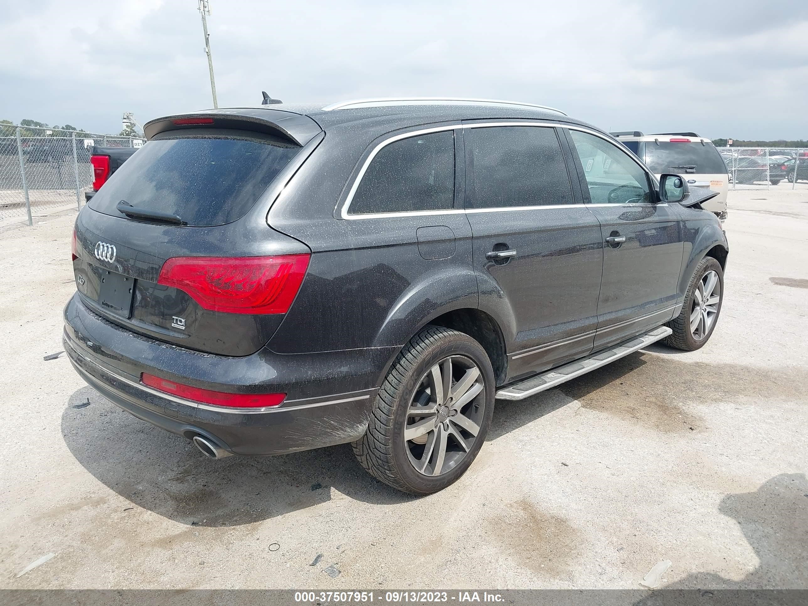 WA1LMAFE7CD009165  audi q7 2012 IMG 3