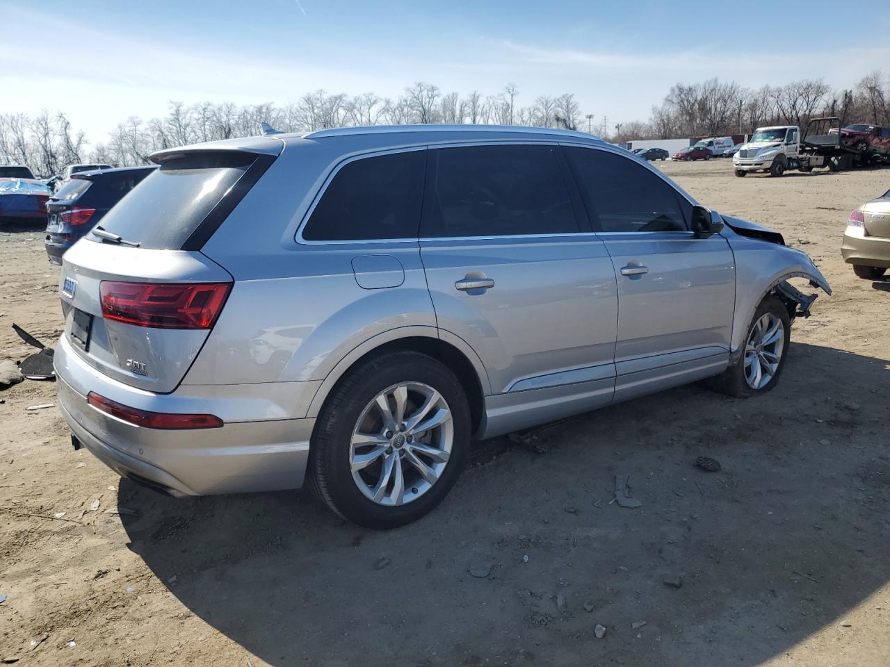 WA1LAAF76HD001625  audi q7 2015 IMG 2