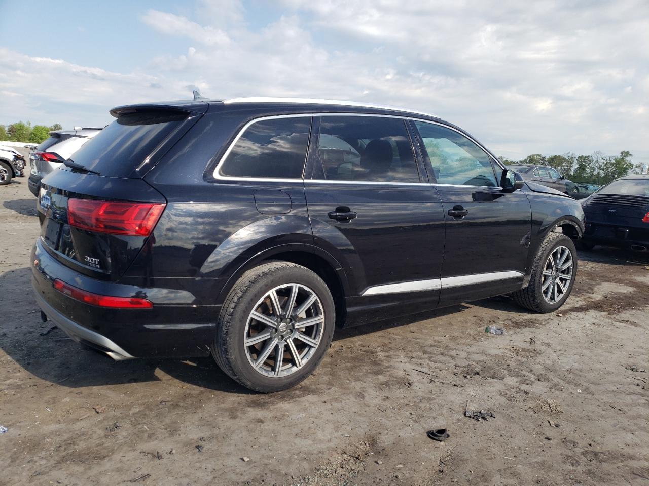 WA1LAAF79HD002669  audi q7 2017 IMG 2