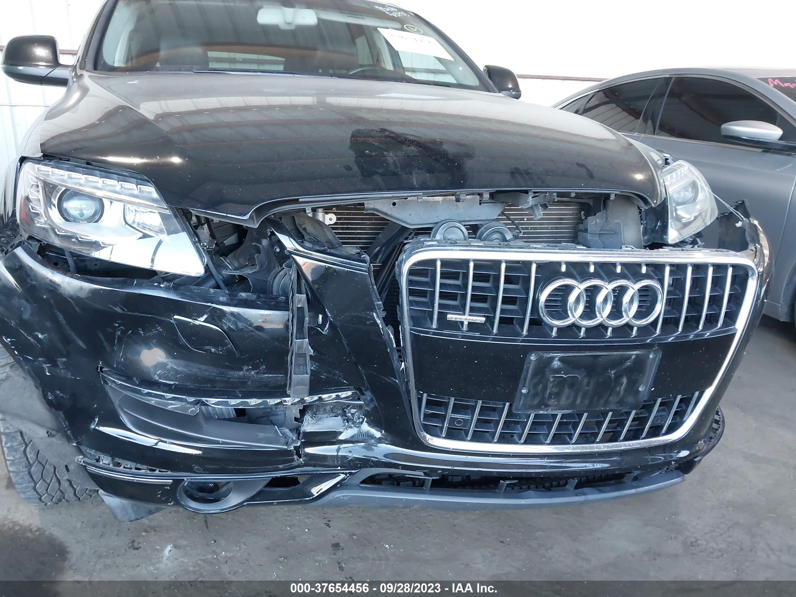 WA1LMAFE1FD020909  audi q7 2015 IMG 5