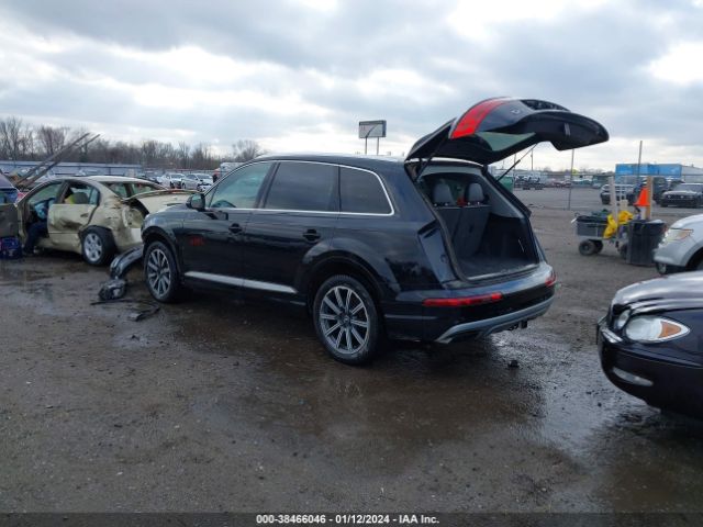 WA1VAAF78HD002672  audi q7 2017 IMG 2