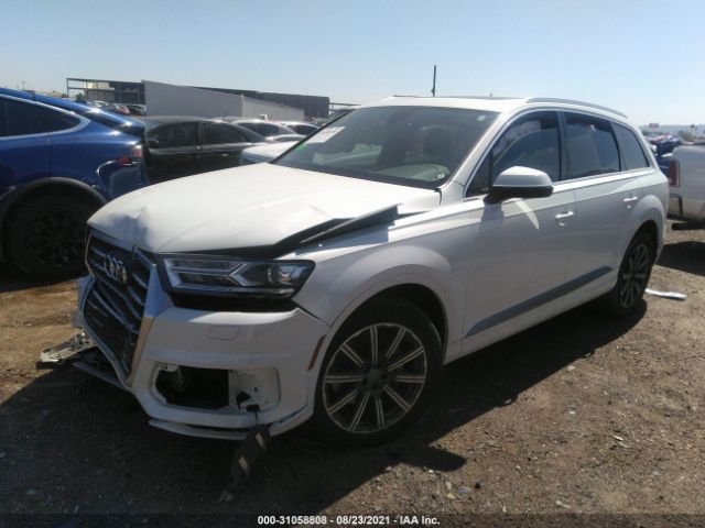 WA1AAAF71HD033244  audi q7 2017 IMG 1