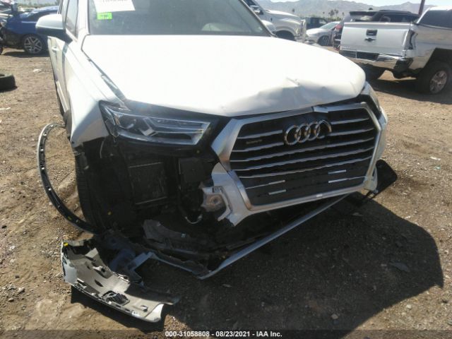 WA1AAAF71HD033244  audi q7 2017 IMG 5