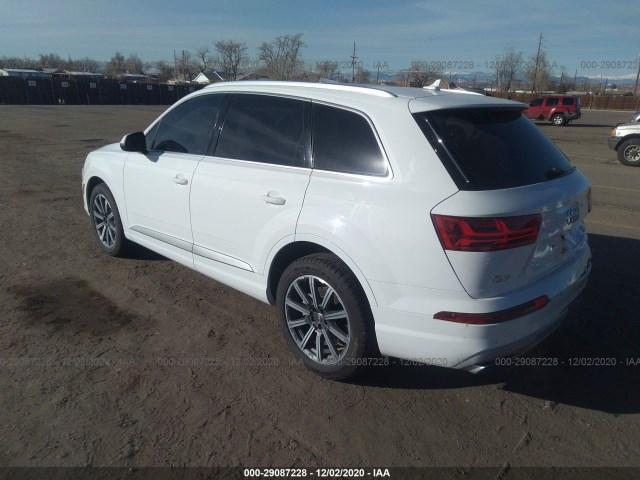 WA1AAAF78HD027652  audi q7 2017 IMG 2