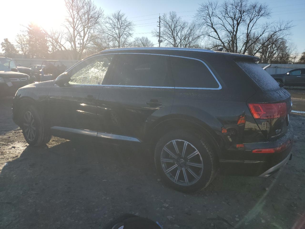 WA1LAAF70HD029453  audi q7 2017 IMG 1