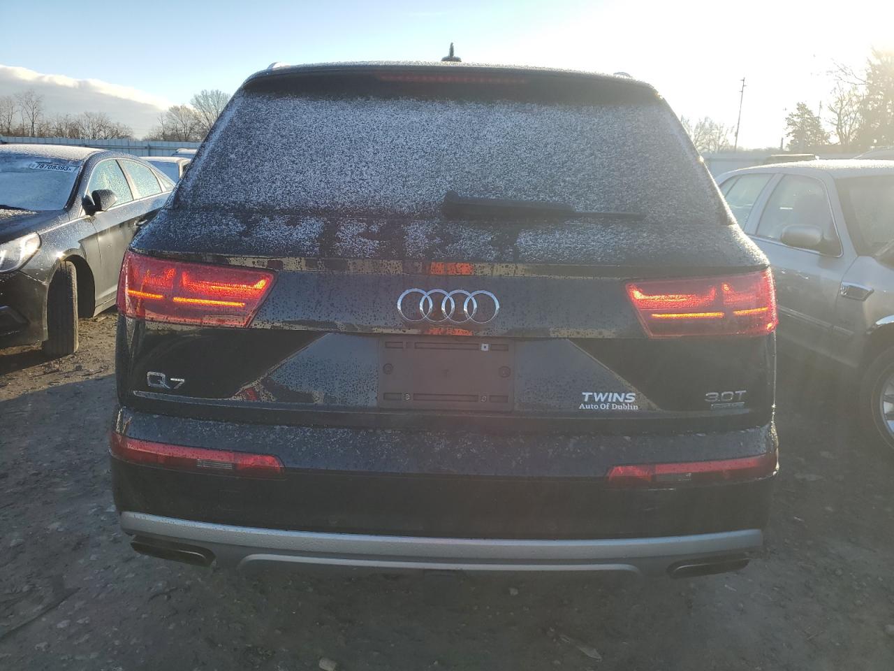 WA1LAAF70HD029453  audi q7 2017 IMG 5