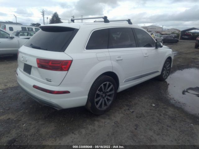 WA1LAAF70HD035186  audi q7 2017 IMG 3