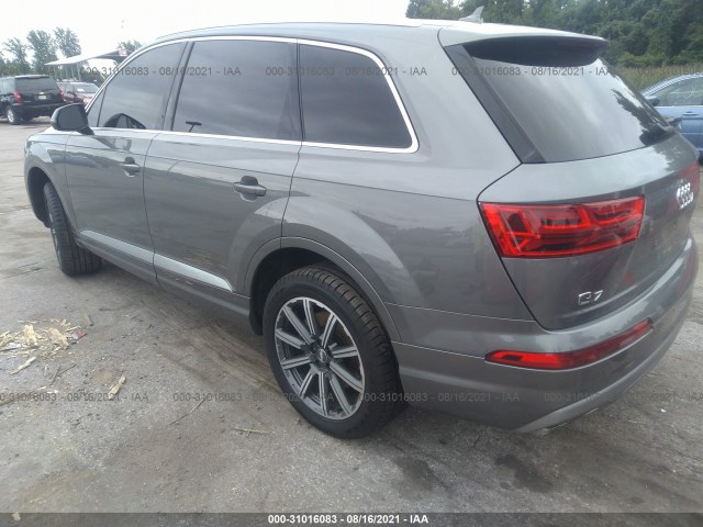 WA1LAAF71HD018073  audi q7 2017 IMG 2